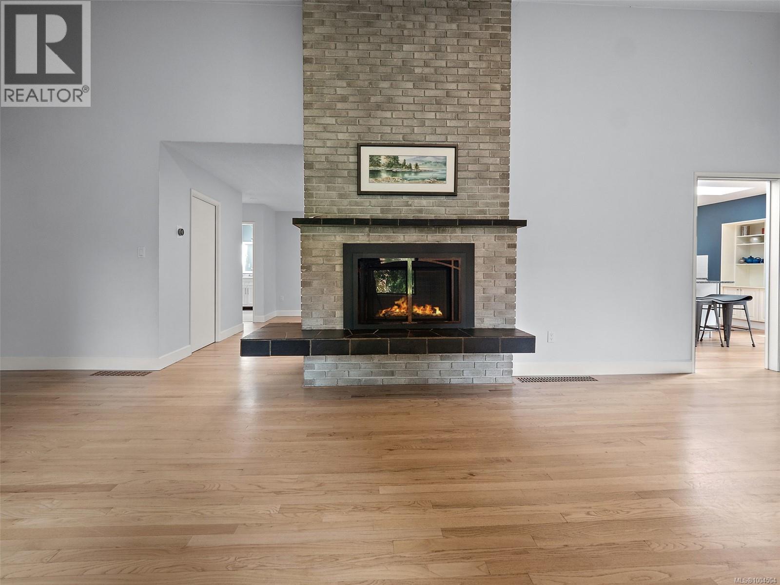 Photo 29 of 2660 Macdonald Dr E, Saanich BC