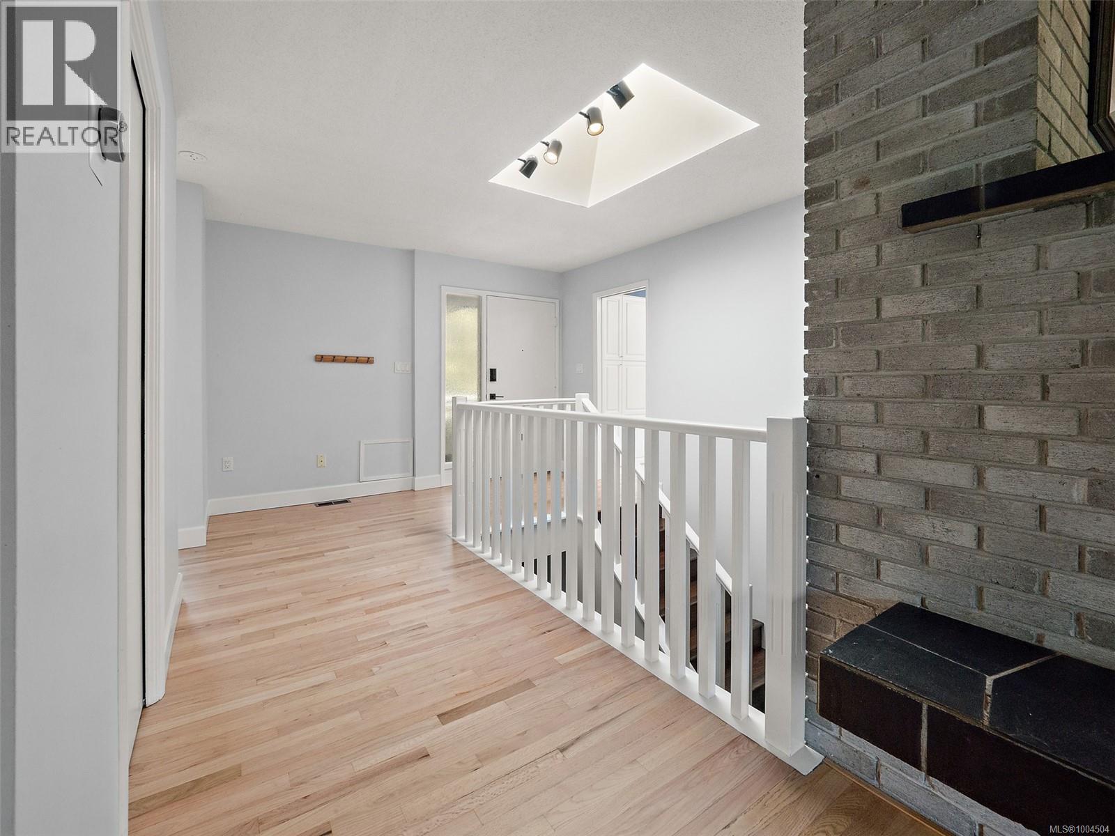 Photo 57 of 2660 Macdonald Dr E, Saanich BC