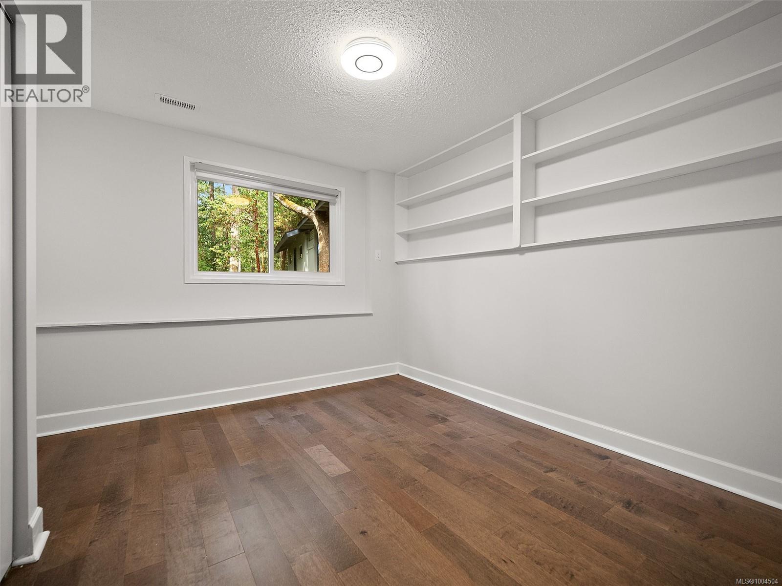 Photo 31 of 2660 Macdonald Dr E, Saanich BC