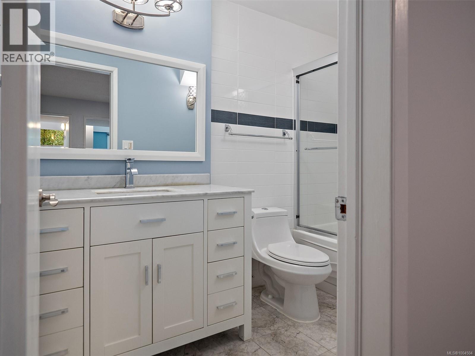 Photo 42 of 2660 Macdonald Dr E, Saanich BC