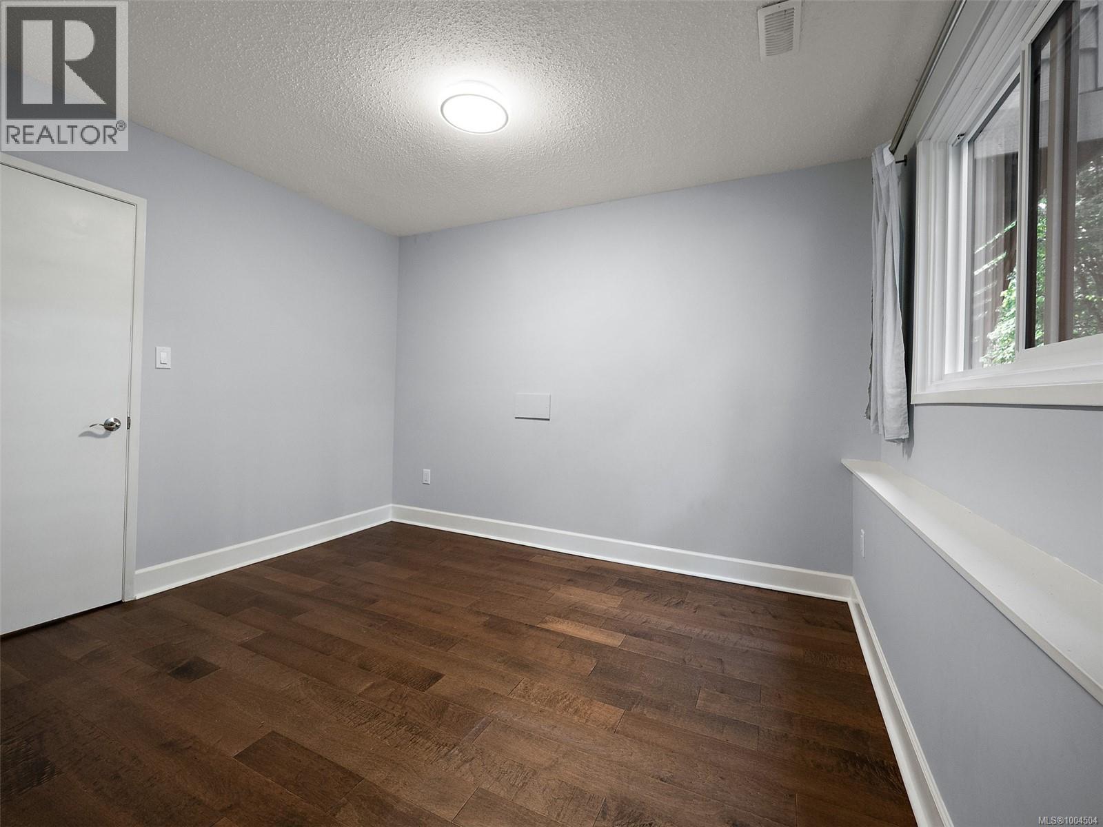 Photo 25 of 2660 Macdonald Dr E, Saanich BC