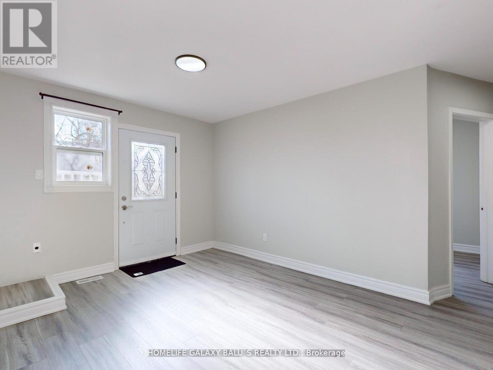 Photo 4 of Lower 58 Milford Haven Drive, Toronto ON