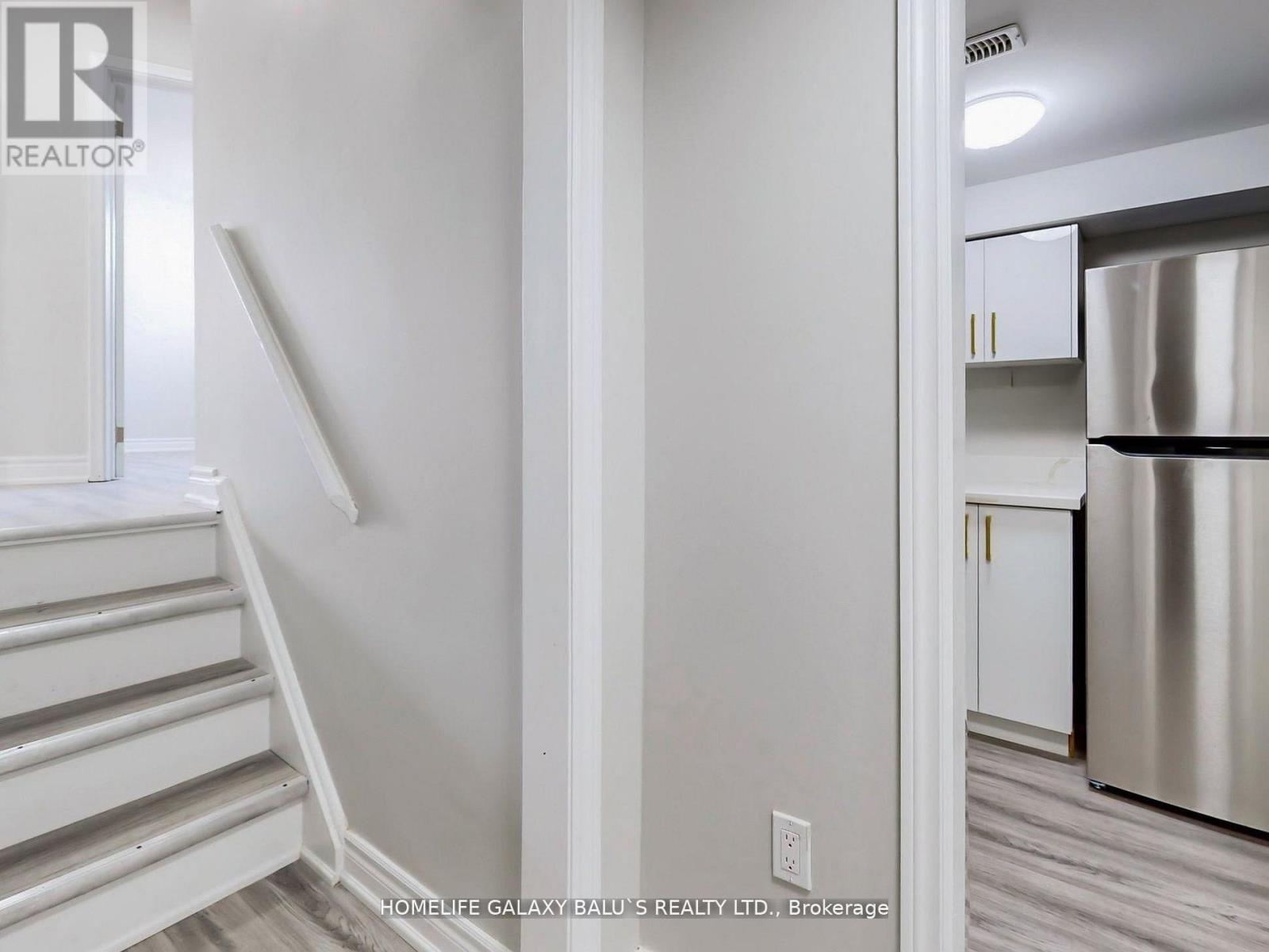 Photo 8 of Lower 58 Milford Haven Drive, Toronto ON