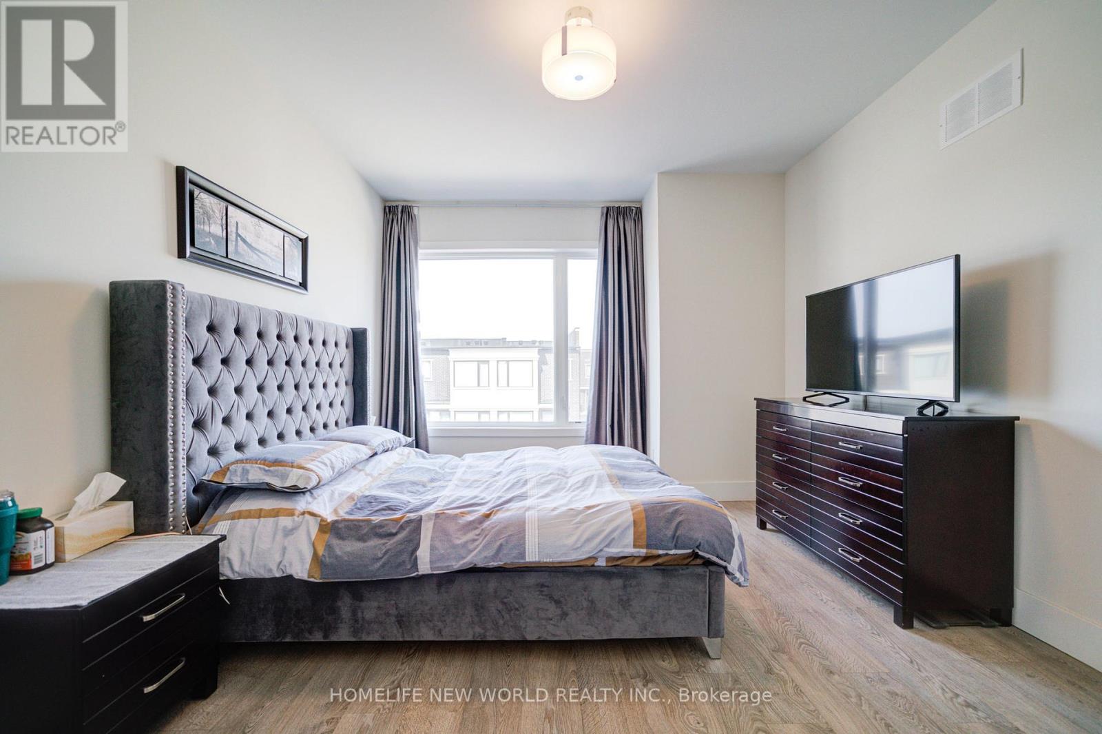 Photo 6 of 3880 Major Mackenzie Drive, Vaughan ON