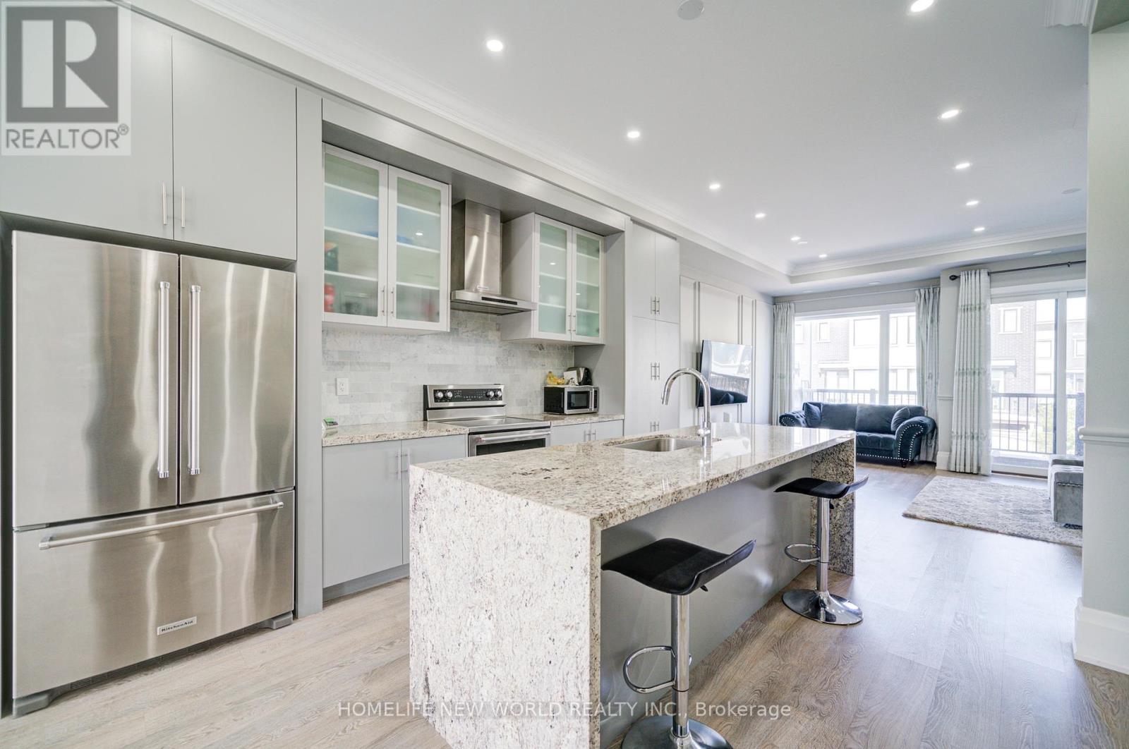 Photo 9 of 3880 Major Mackenzie Drive, Vaughan ON