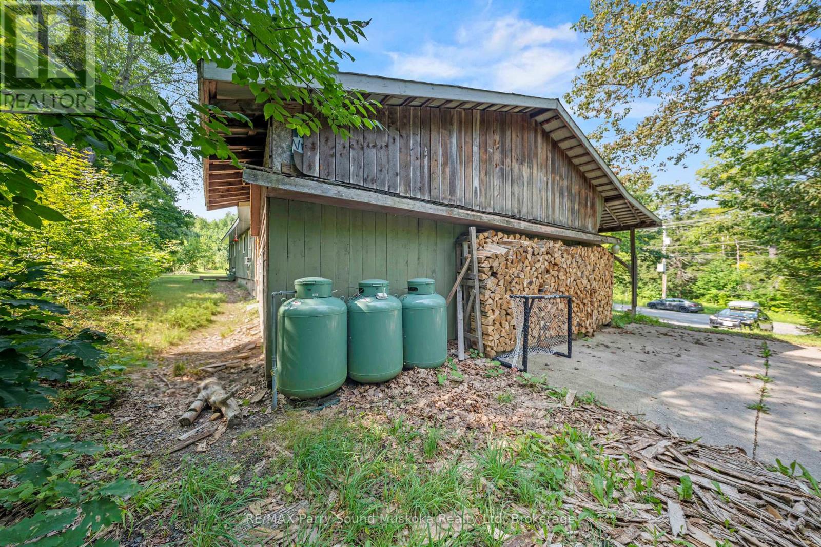 Photo 33 of 28 Black Road, Seguin ON