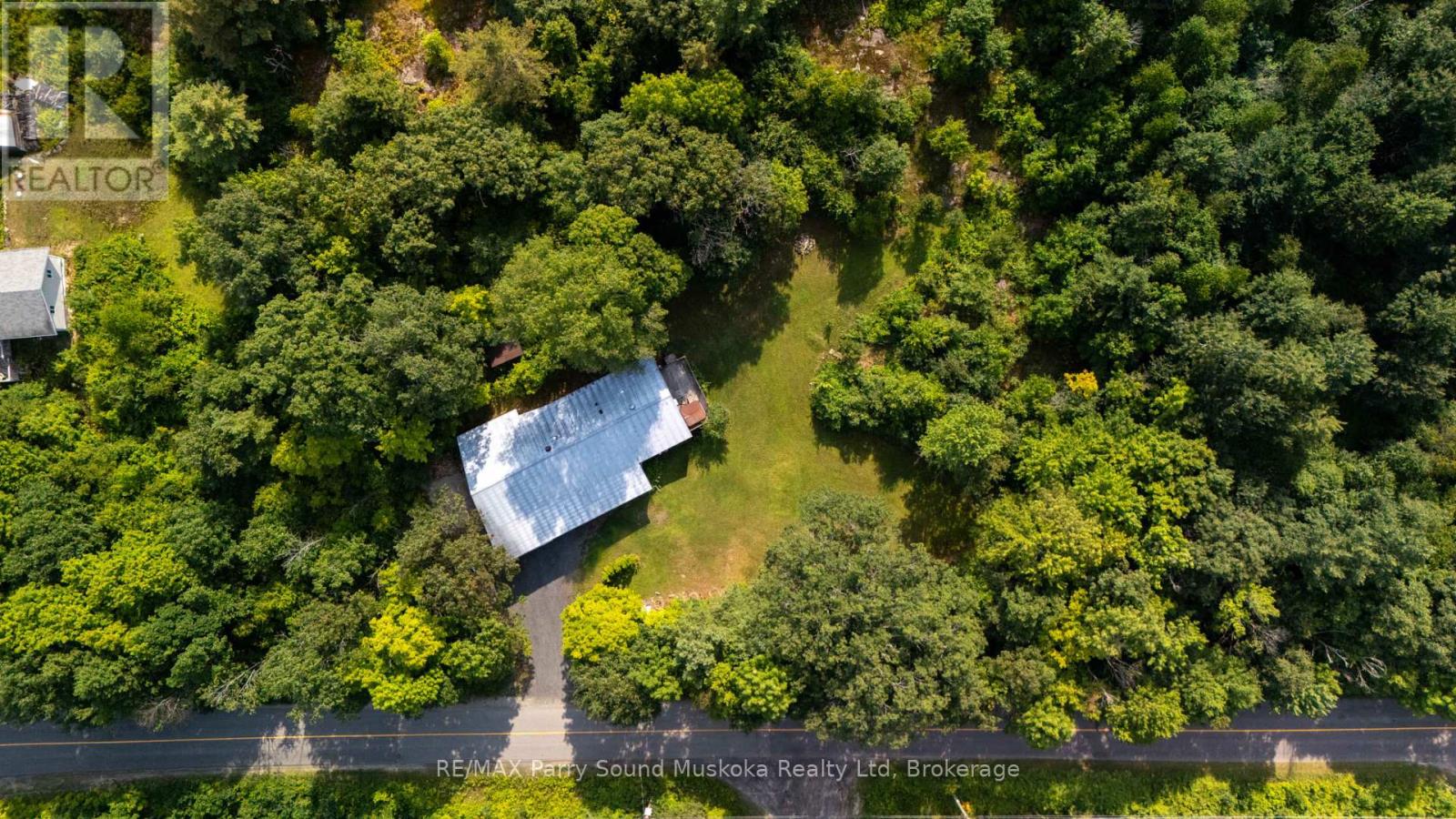 Photo 10 of 28 Black Road, Seguin ON