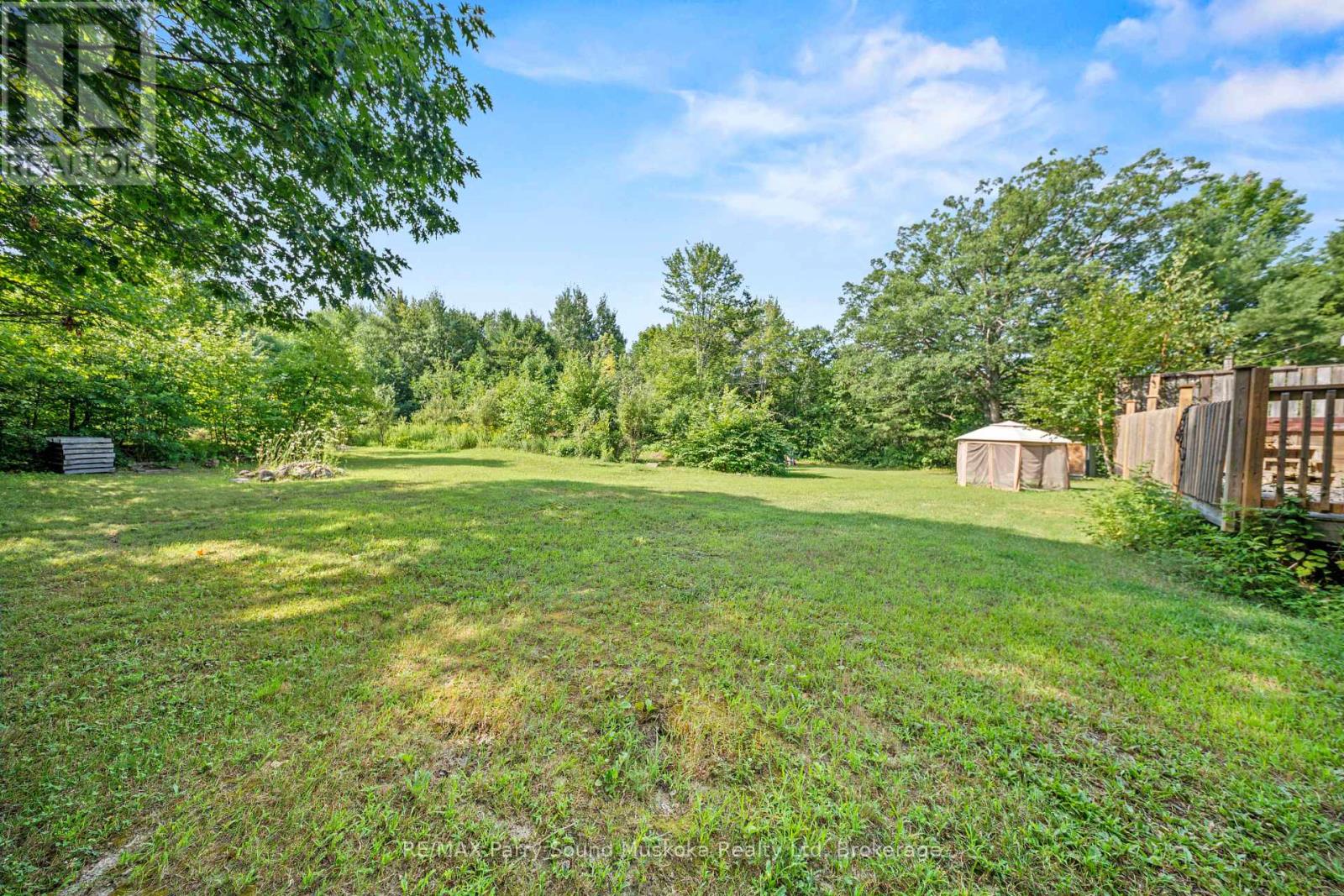 Photo 31 of 28 Black Road, Seguin ON