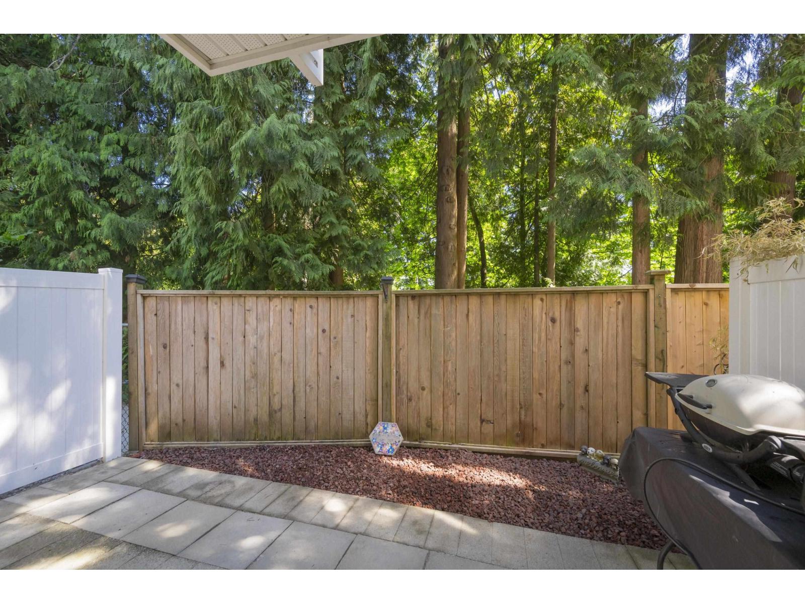 Photo 15 of 17 8968 208 Street, Langley BC