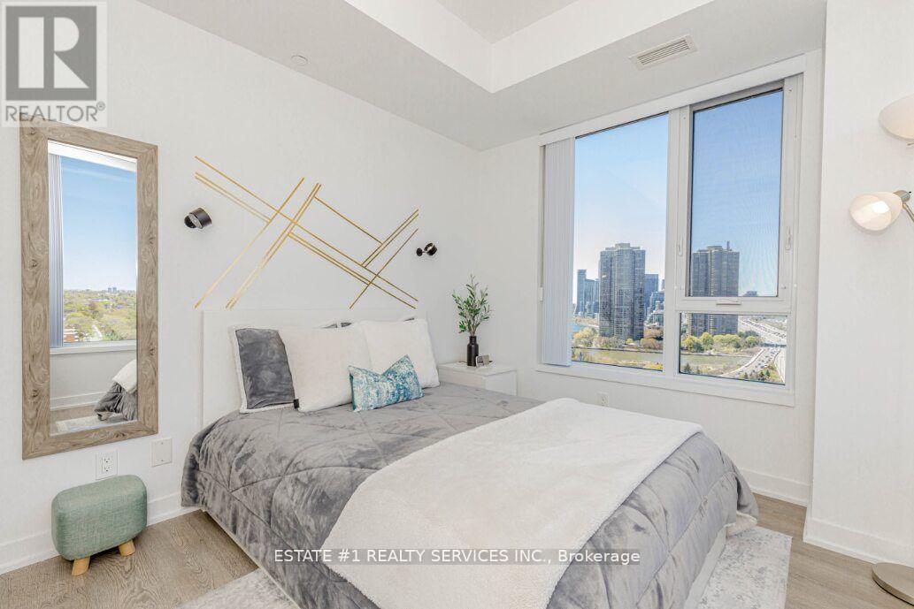 Photo 35 of 2216 1928 Lakeshore Boulevard, Toronto ON