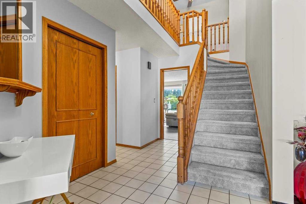 88 Sundown Green SE, Calgary, Alberta