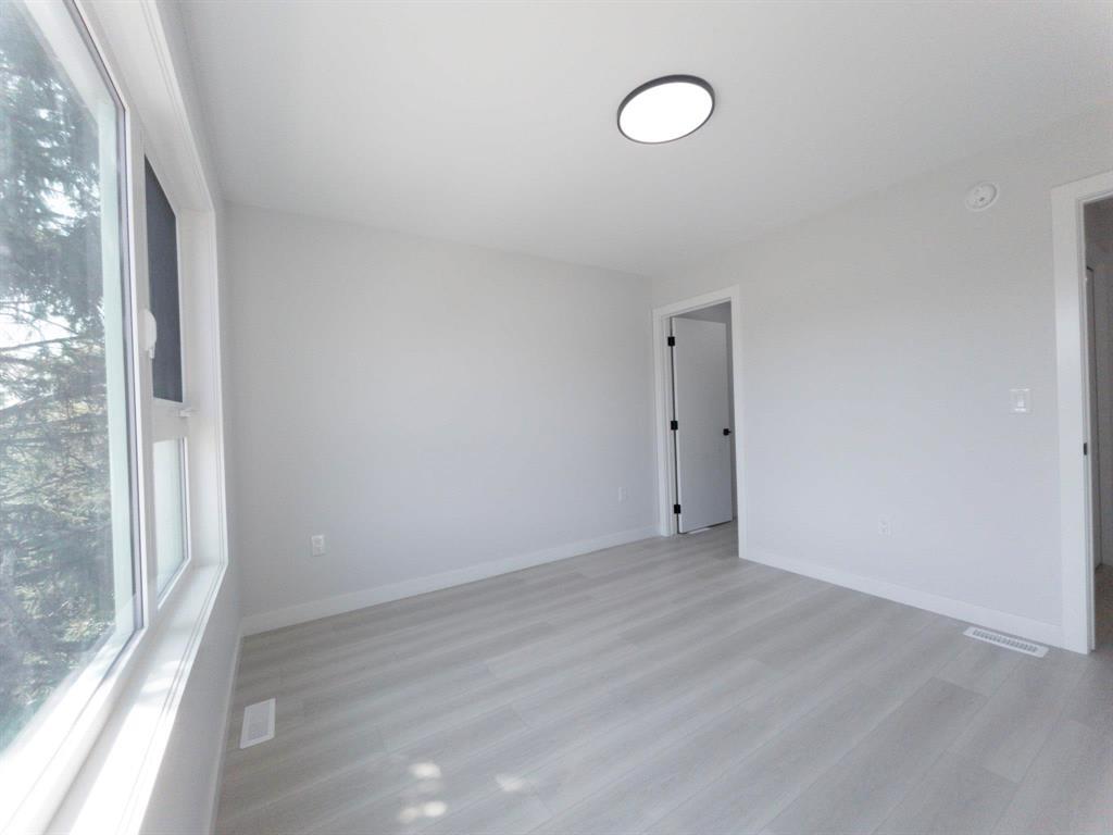 Photo 1 of 394 Ferry Road, Winnipeg MB
