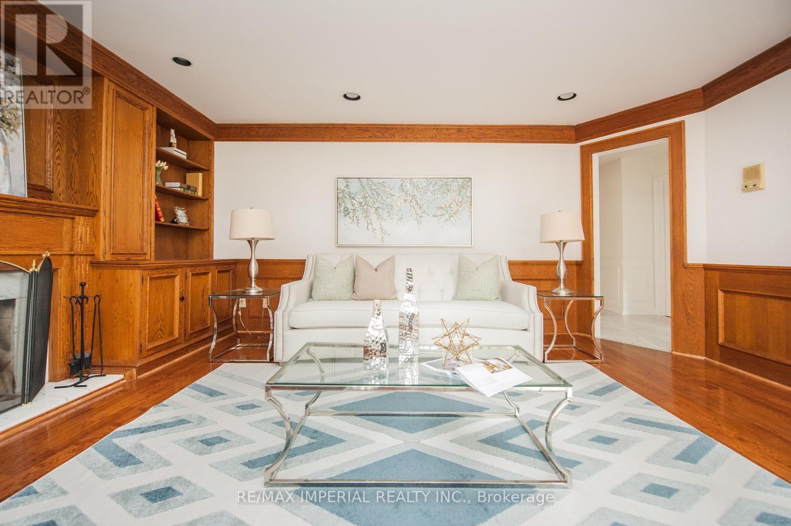 Photo 20 of 11 Riderwood Drive E, Toronto ON
