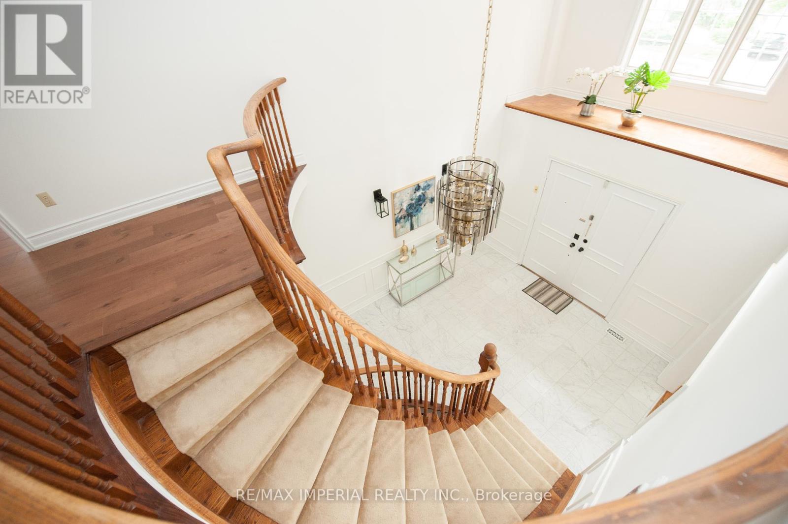 Photo 28 of 11 Riderwood Drive E, Toronto ON