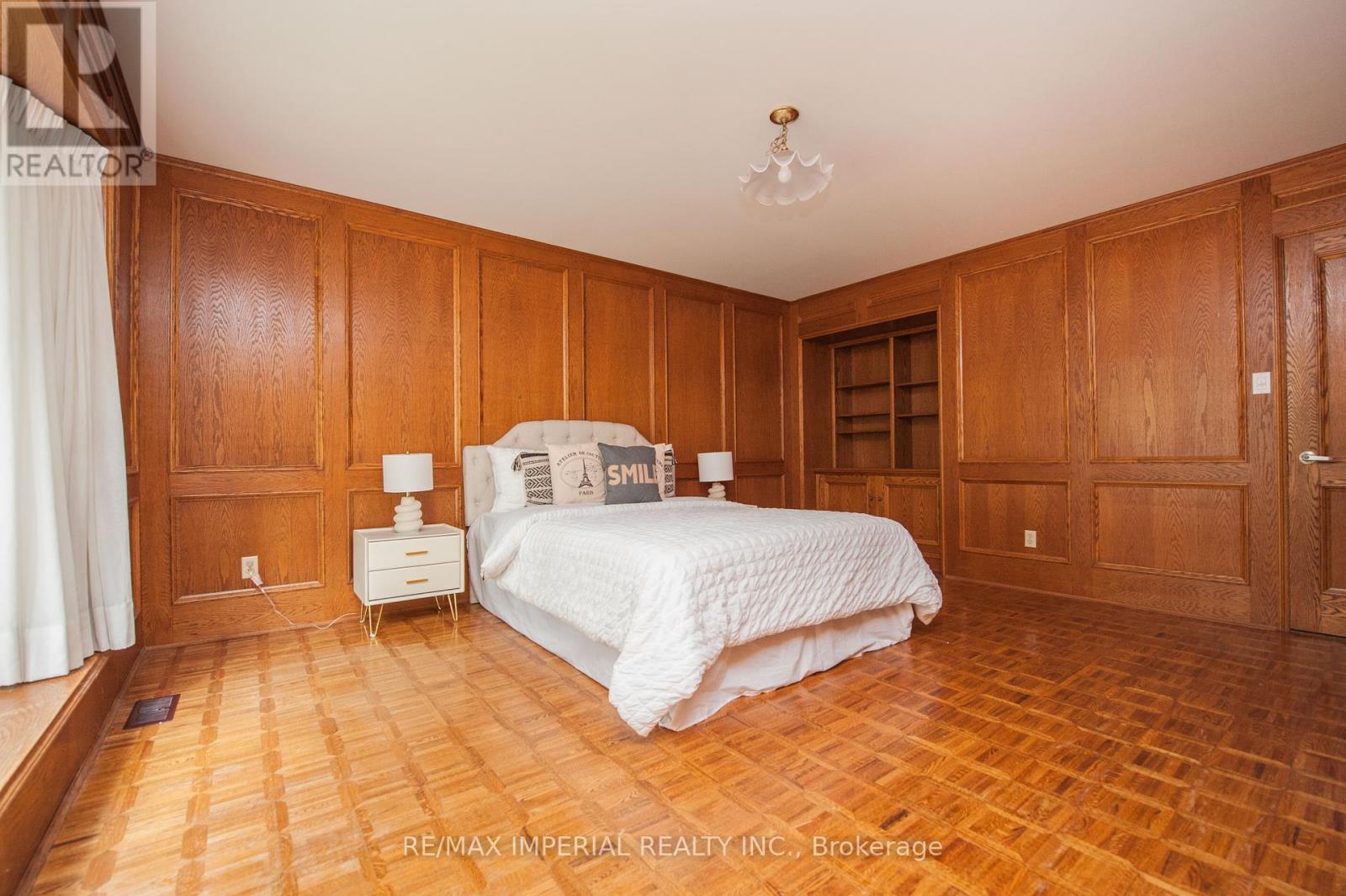 Photo 30 of 11 Riderwood Drive E, Toronto ON
