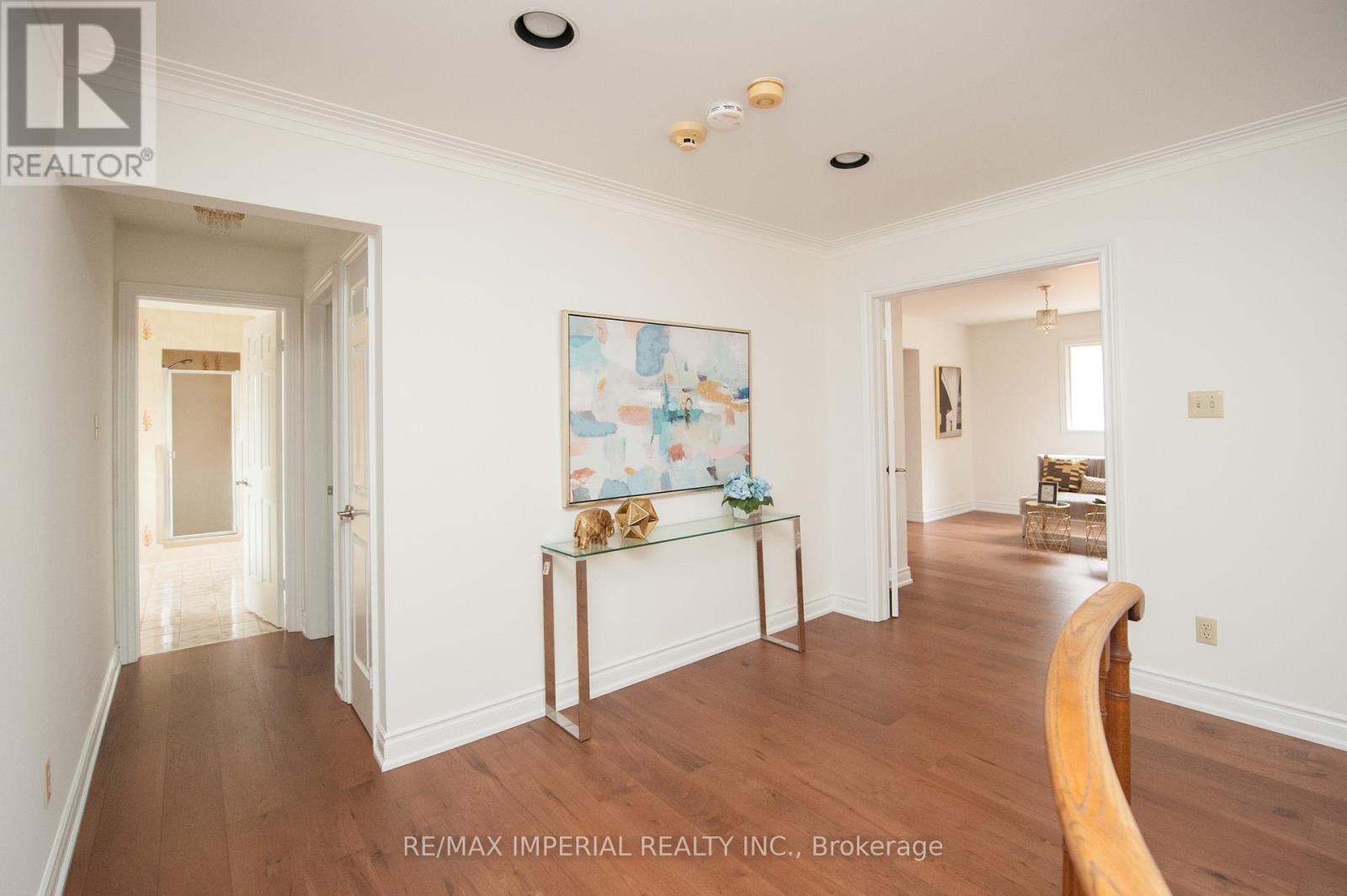 Photo 31 of 11 Riderwood Drive E, Toronto ON