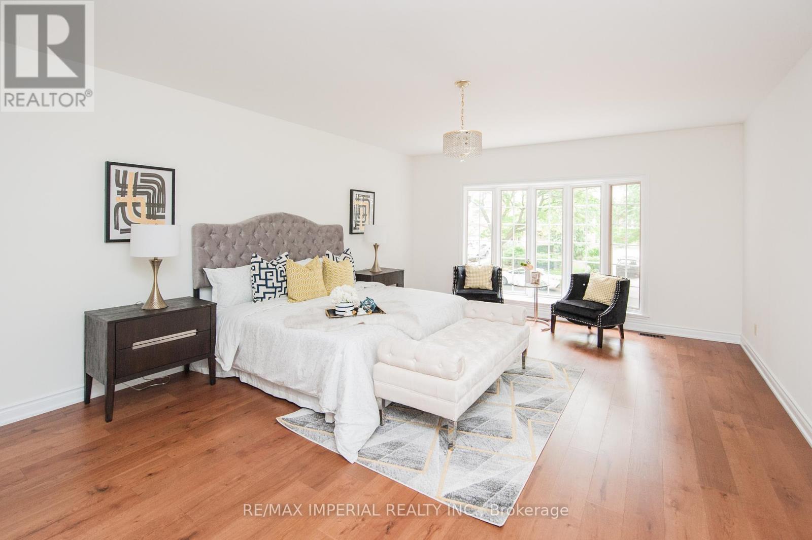 Photo 40 of 11 Riderwood Drive E, Toronto ON