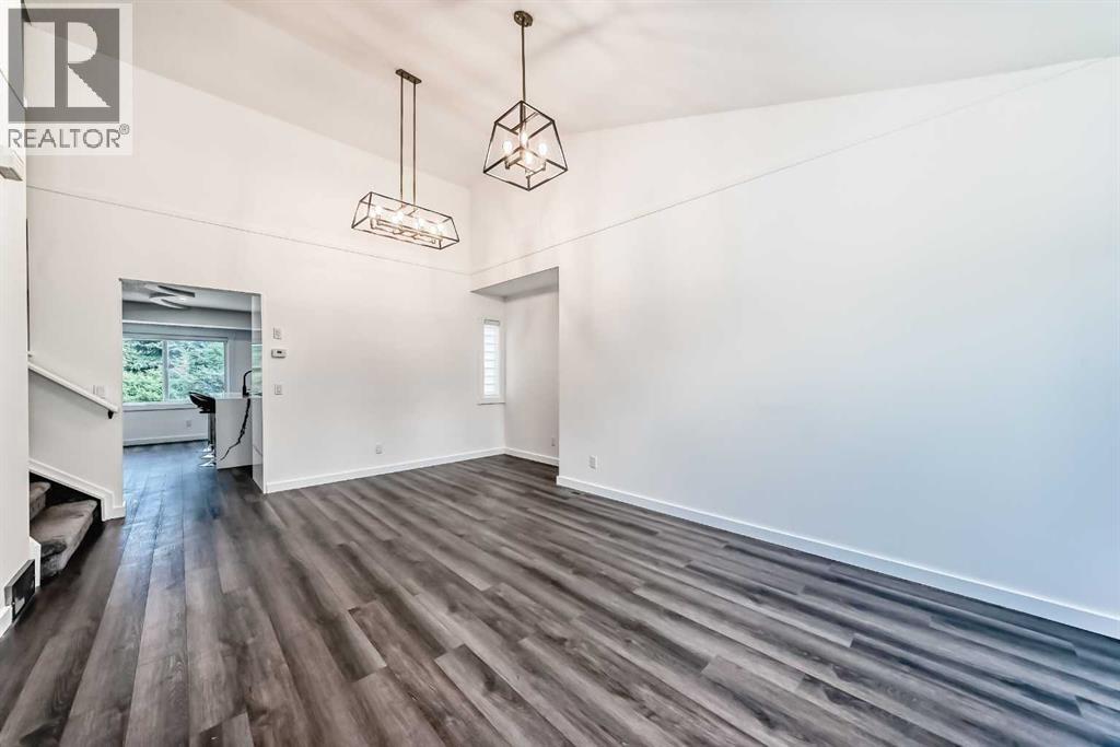 Single Family House for Sale in  Douglas Woods Hill SE Douglasdale/Glen Calgary 