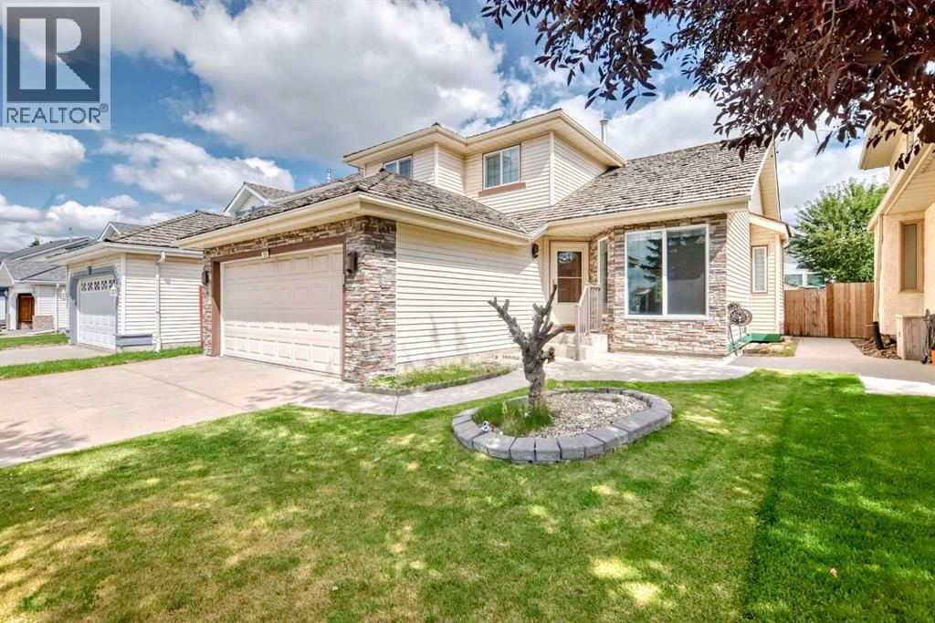 Single Family House for Sale in  Douglas Woods Hill SE Douglasdale/Glen Calgary 