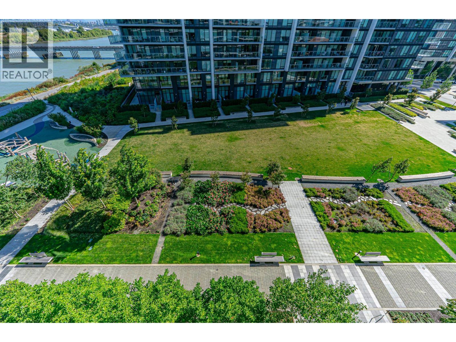 Photo 30 of 606 6633 Pearson Way, Richmond BC