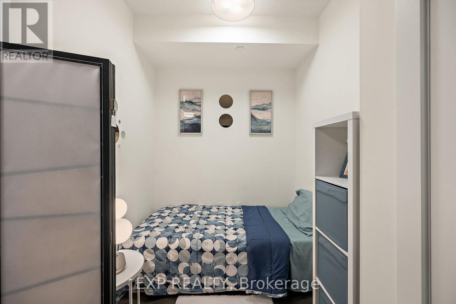 Photo 9 of 327 3200 William Coltson Avenue, Oakville ON