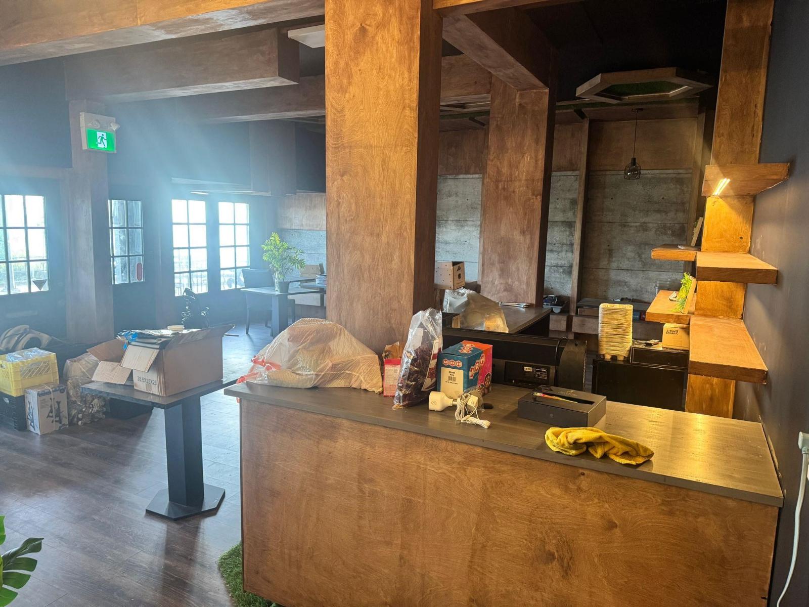 15081 MARINE DRIVE, White Rock