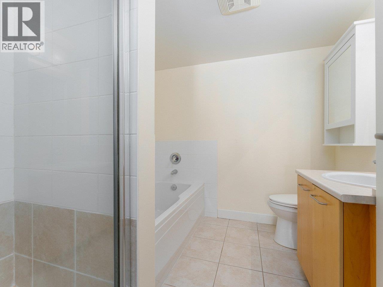Photo 5 of 77 9339 Alberta Road, Richmond BC