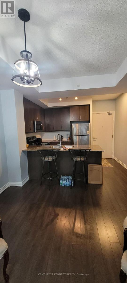 Photo 4 of 1015 15 James Finlay Way, Toronto ON