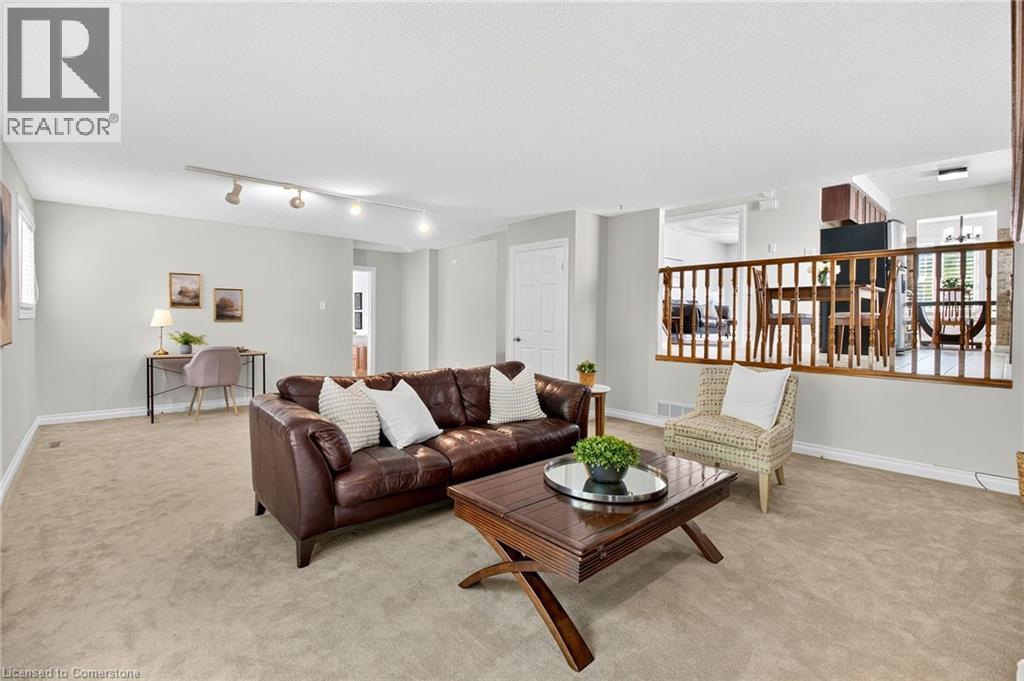 Photo 13 of 150 Solomon Crescent, Hamilton ON