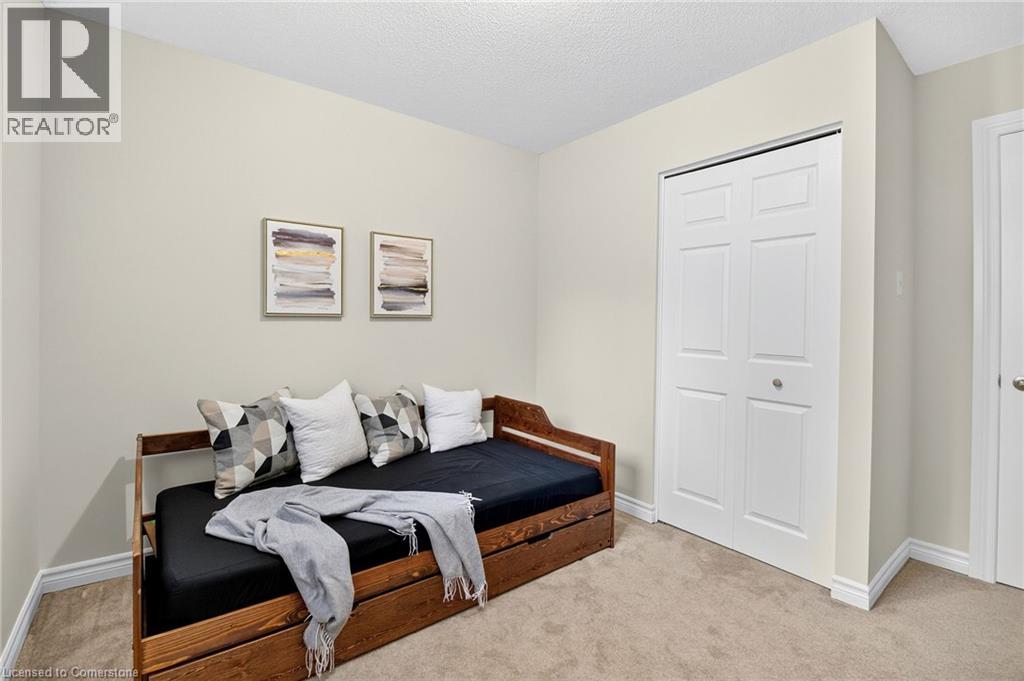 Photo 15 of 150 Solomon Crescent, Hamilton ON
