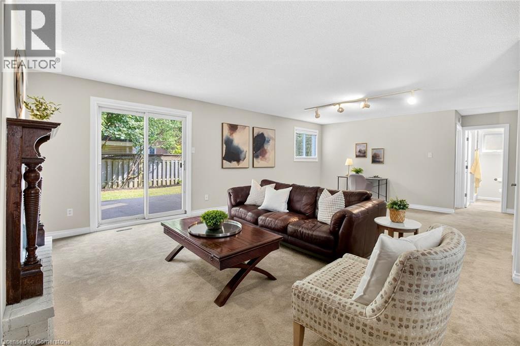 Photo 12 of 150 Solomon Crescent, Hamilton ON