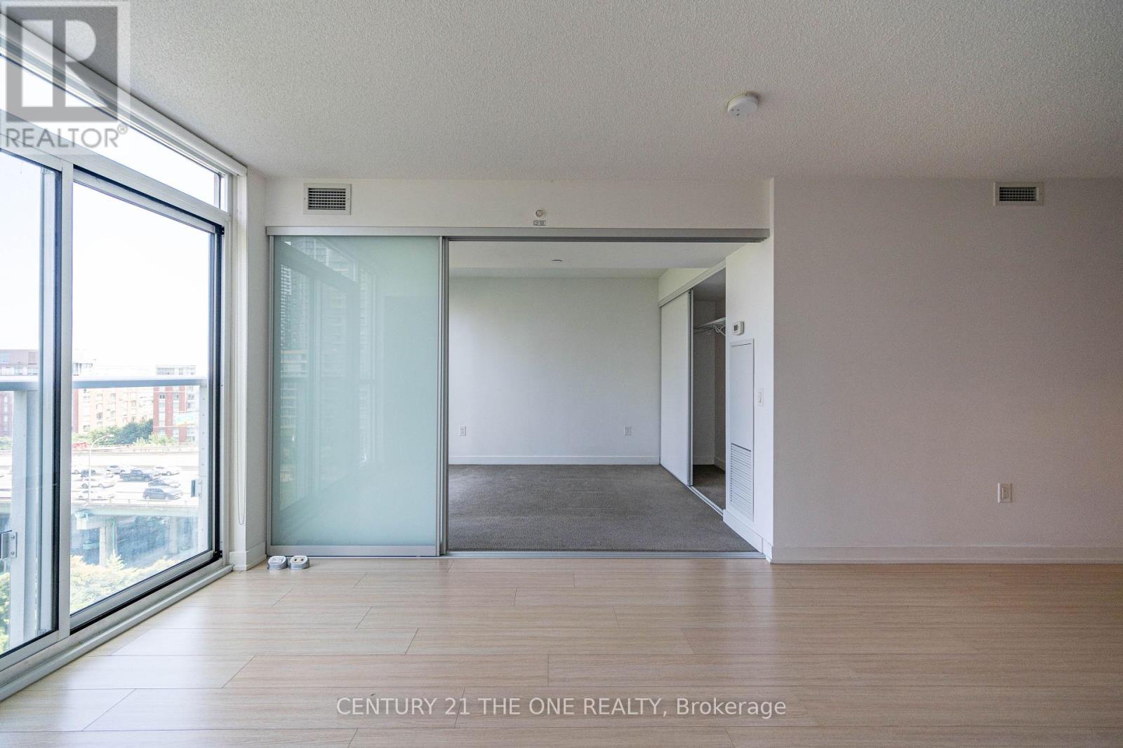 Photo 14 of 1003 75 Queens Wharf Road, Toronto ON