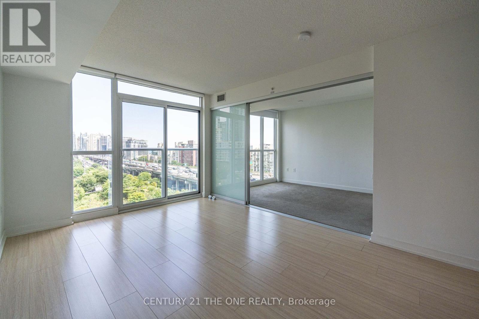 Photo 7 of 1003 75 Queens Wharf Road, Toronto ON