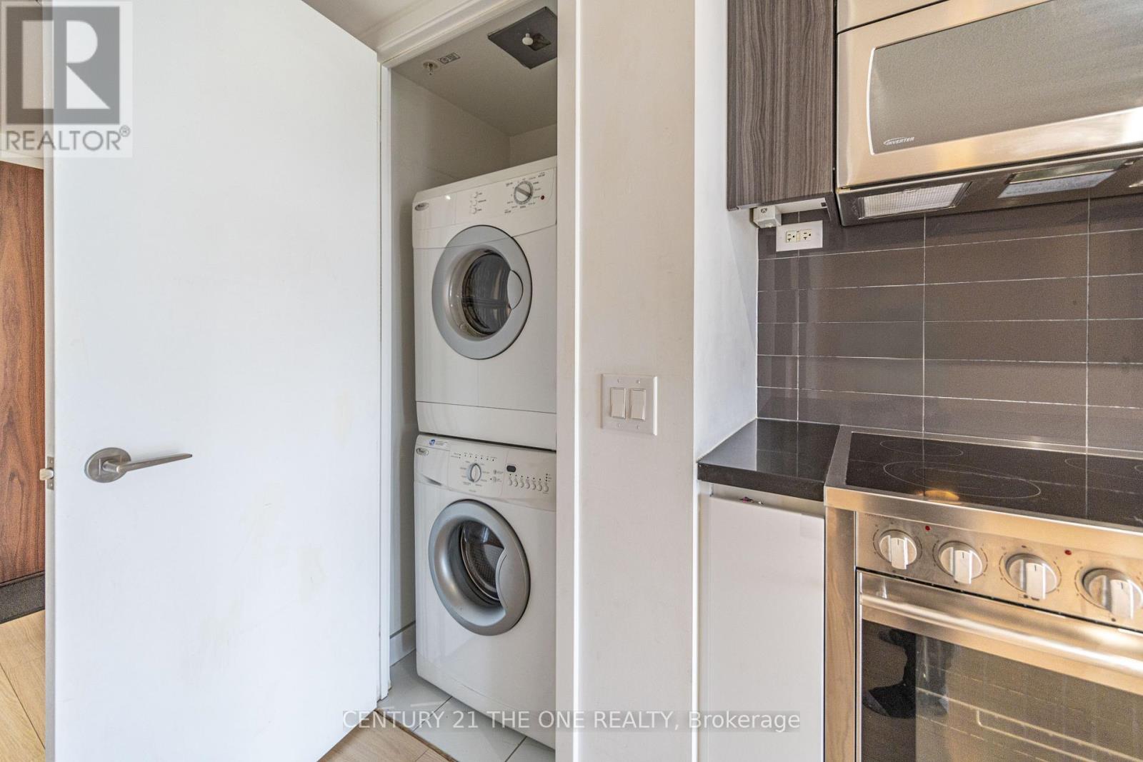 Photo 9 of 1003 75 Queens Wharf Road, Toronto ON