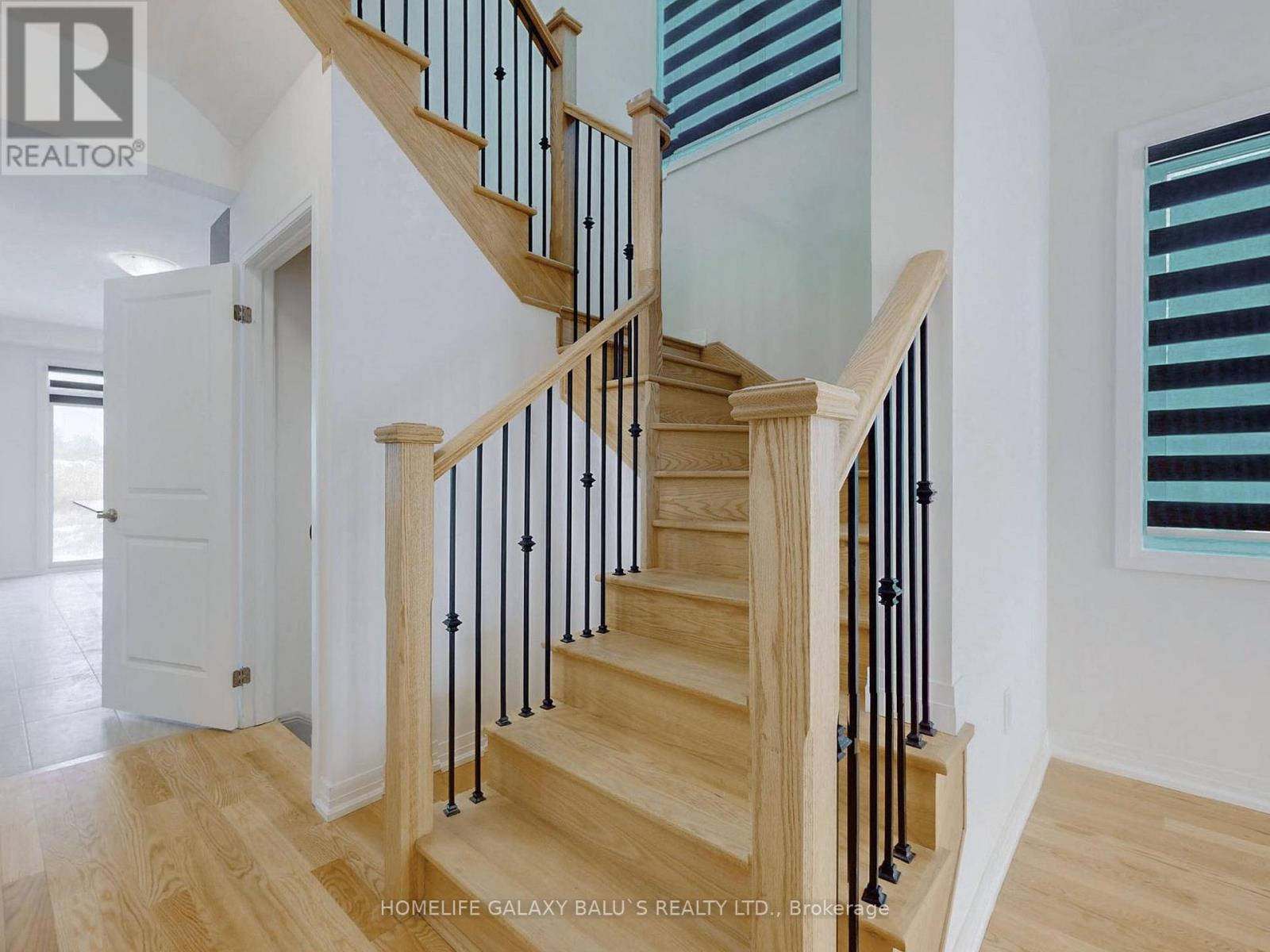 Photo 23 of 1078 Pisces Trail, Pickering ON