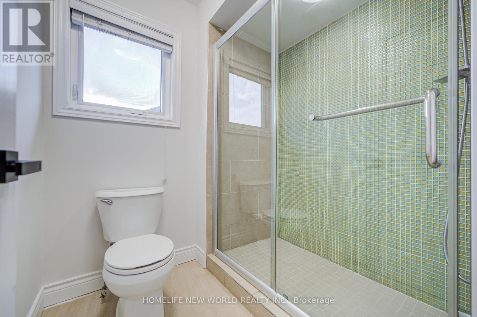 Photo 26 of 178 Alpine Crescent, Richmond Hill ON
