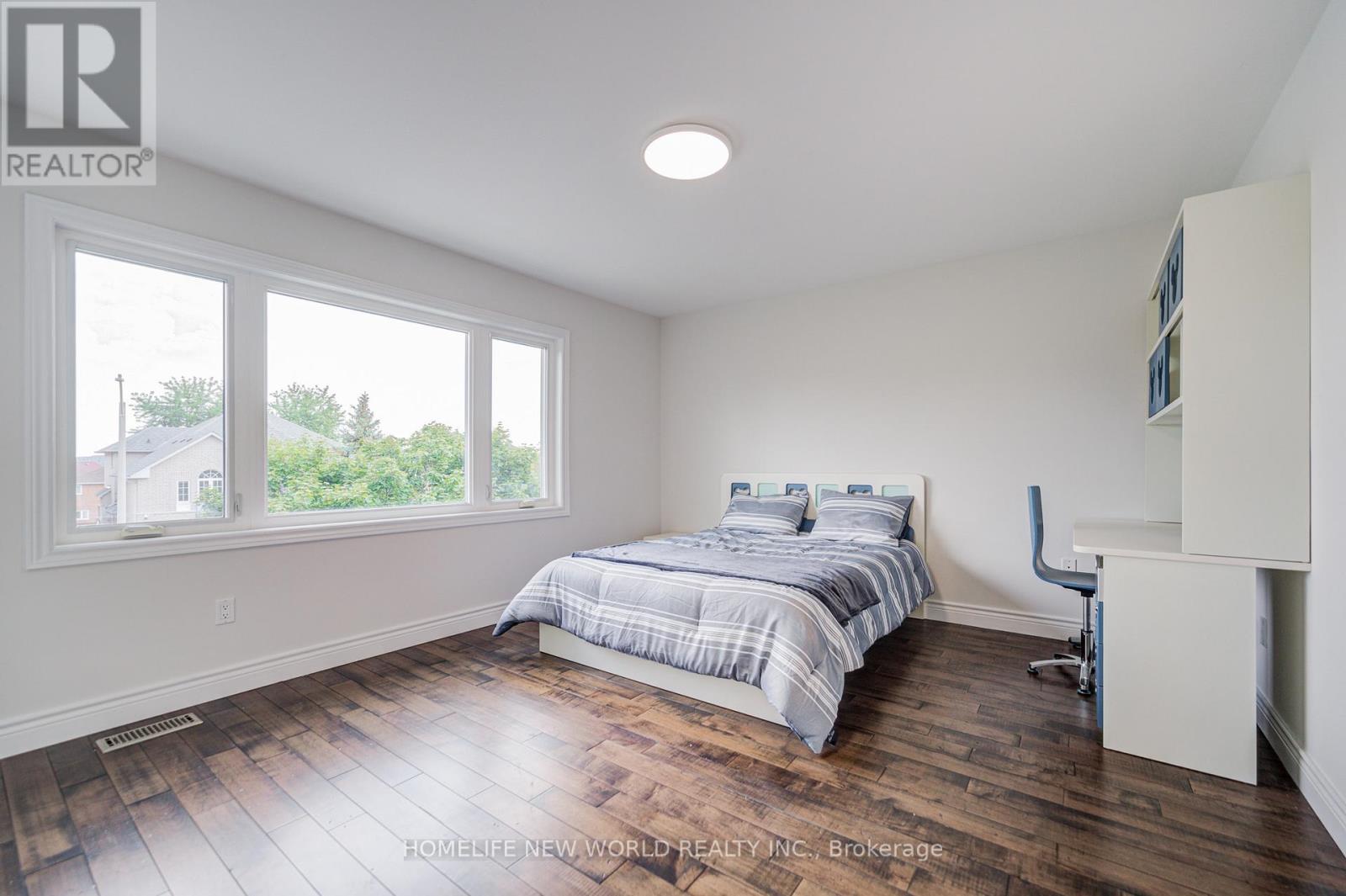 Photo 31 of 178 Alpine Crescent, Richmond Hill ON
