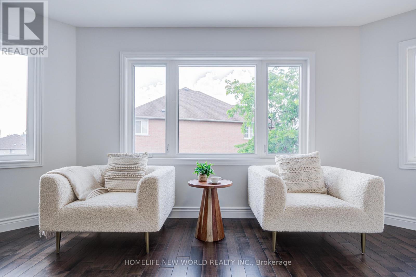 Photo 33 of 178 Alpine Crescent, Richmond Hill ON
