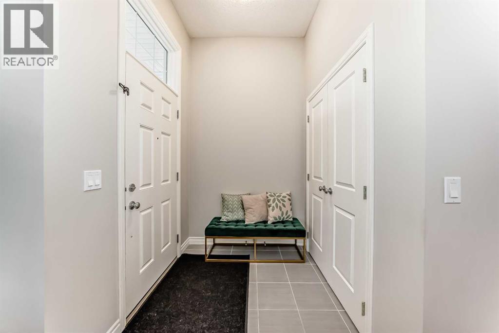 Photo 9 of 62 Nolanfield Heights Nw, Calgary AB