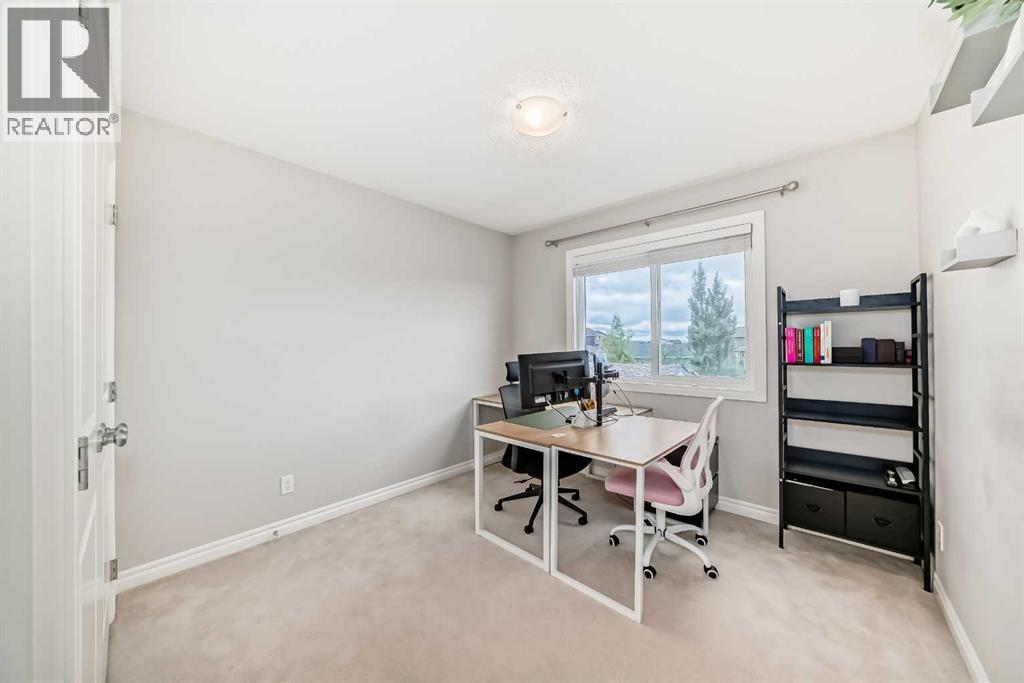 Photo 10 of 62 Nolanfield Heights Nw, Calgary AB