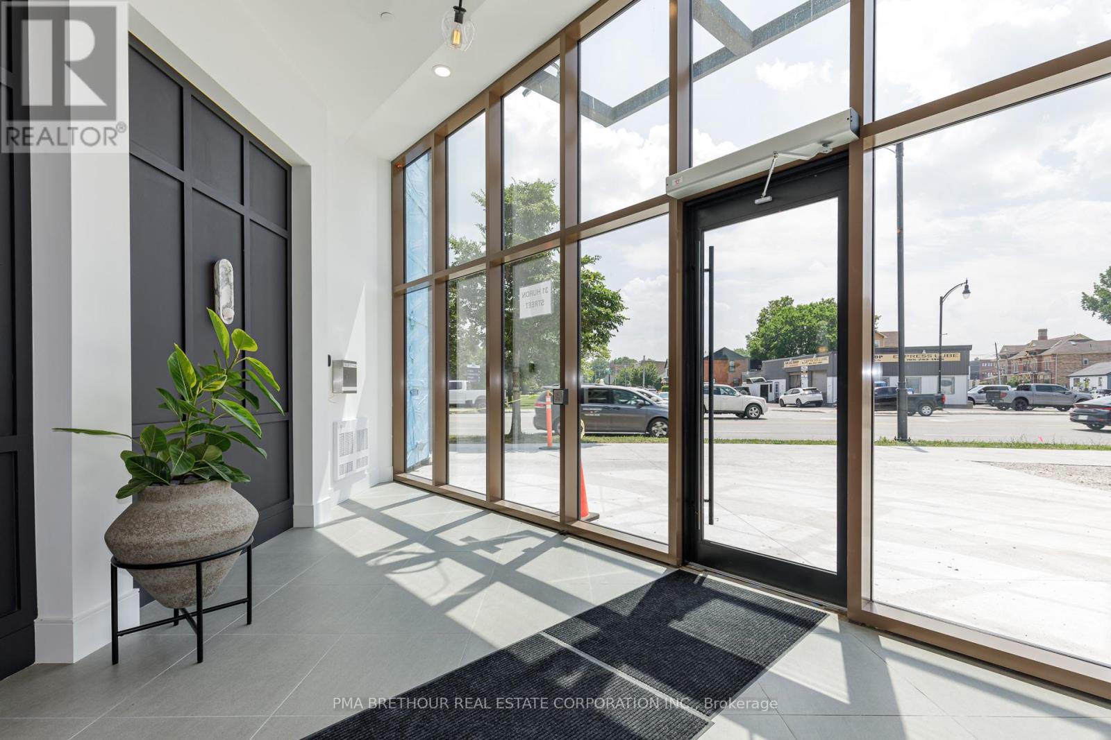 Photo 16 of 504 31 Huron Street, Collingwood ON