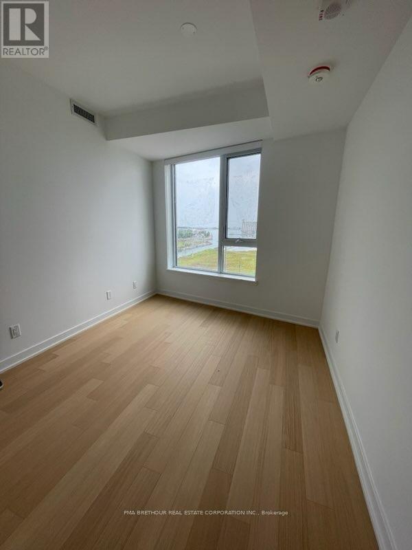 Photo 2 of 504 31 Huron Street, Collingwood ON