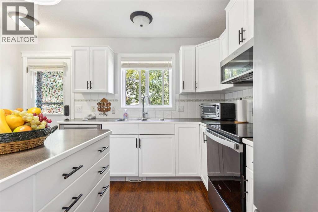 Photo 8 of 4 Marthas Meadow Place Ne, Calgary AB