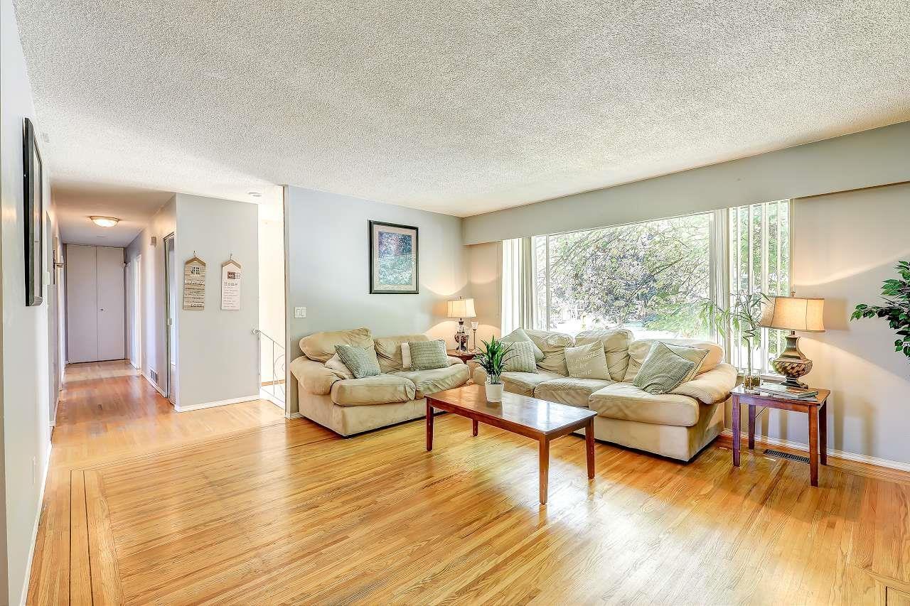 Photo 7 of 11064 Swan Crescent, Surrey BC
