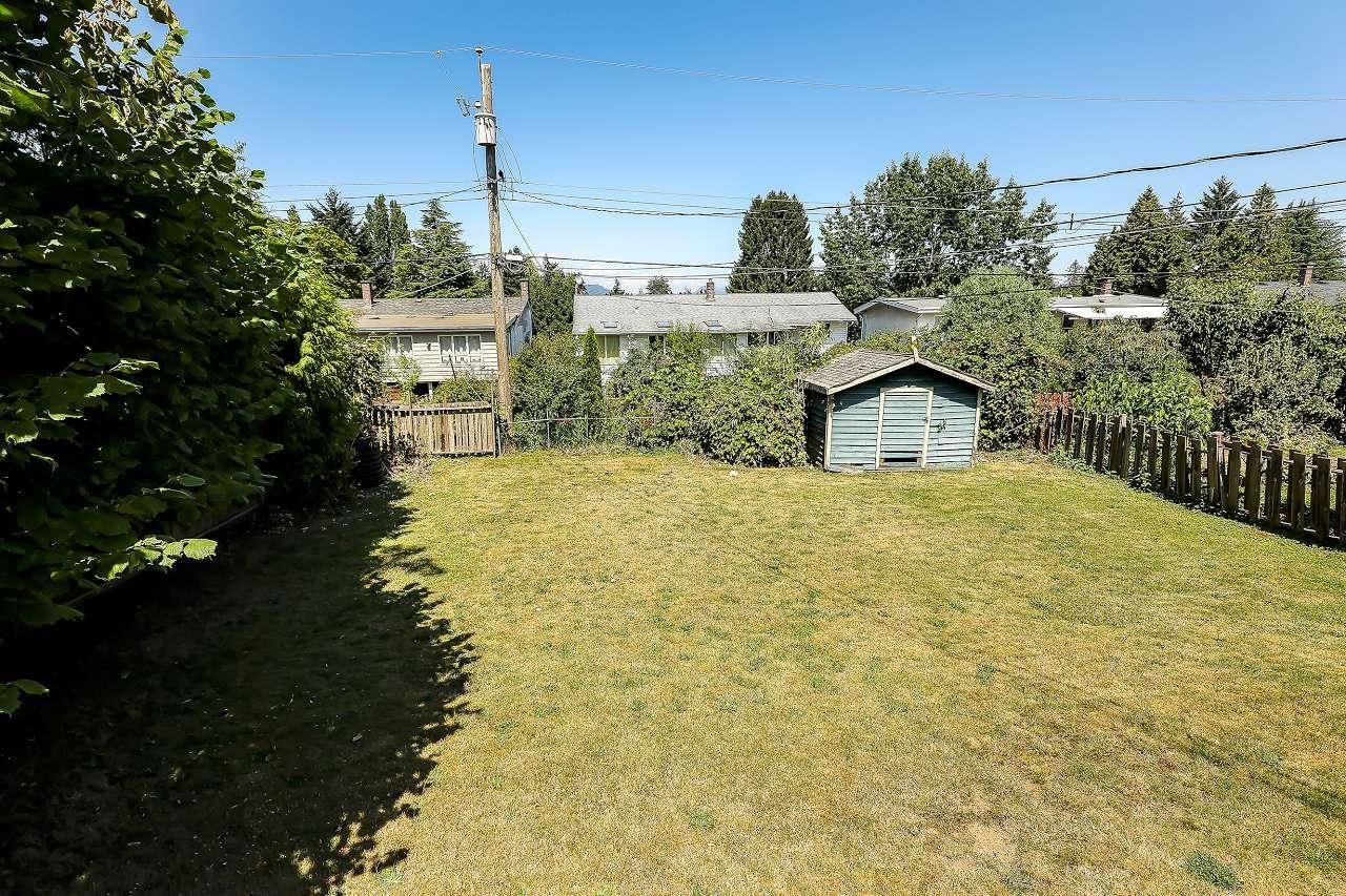 Photo 2 of 11064 Swan Crescent, Surrey BC