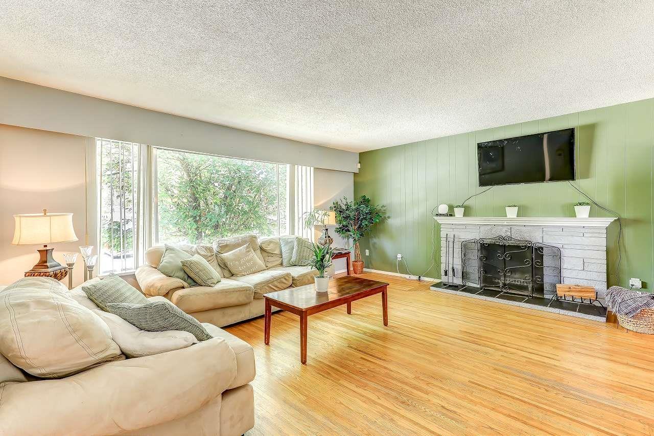 Photo 4 of 11064 Swan Crescent, Surrey BC