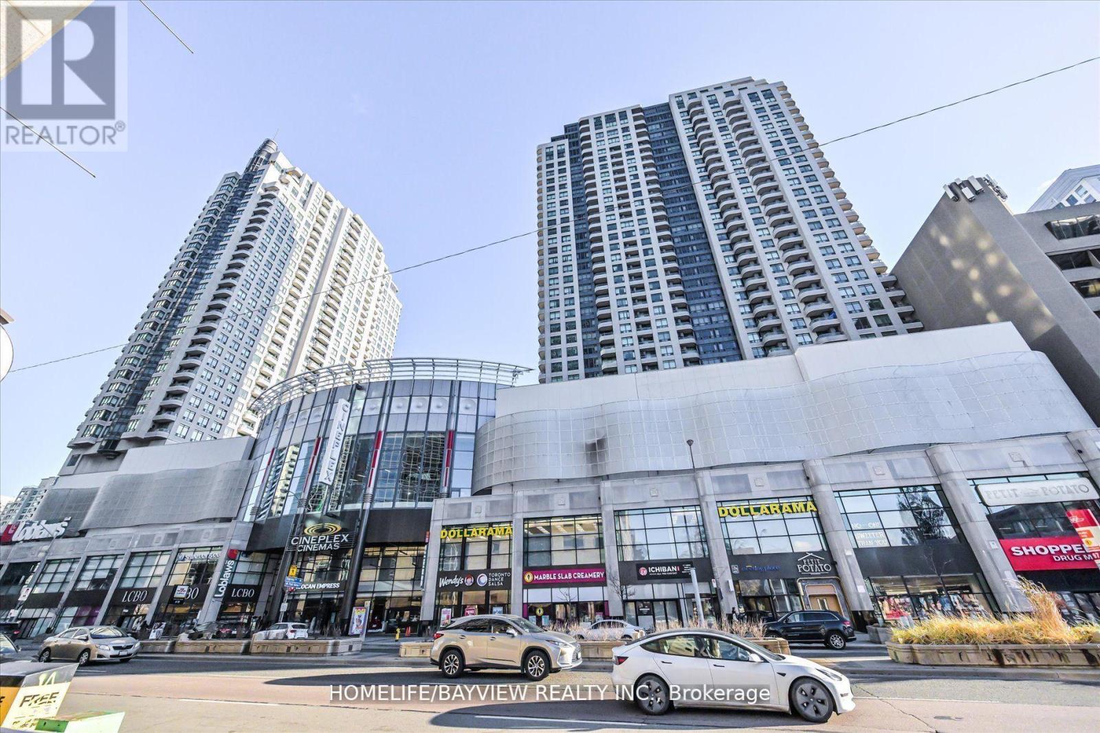 Photo 25 of 718 8 Hillcrest Avenue, Toronto ON