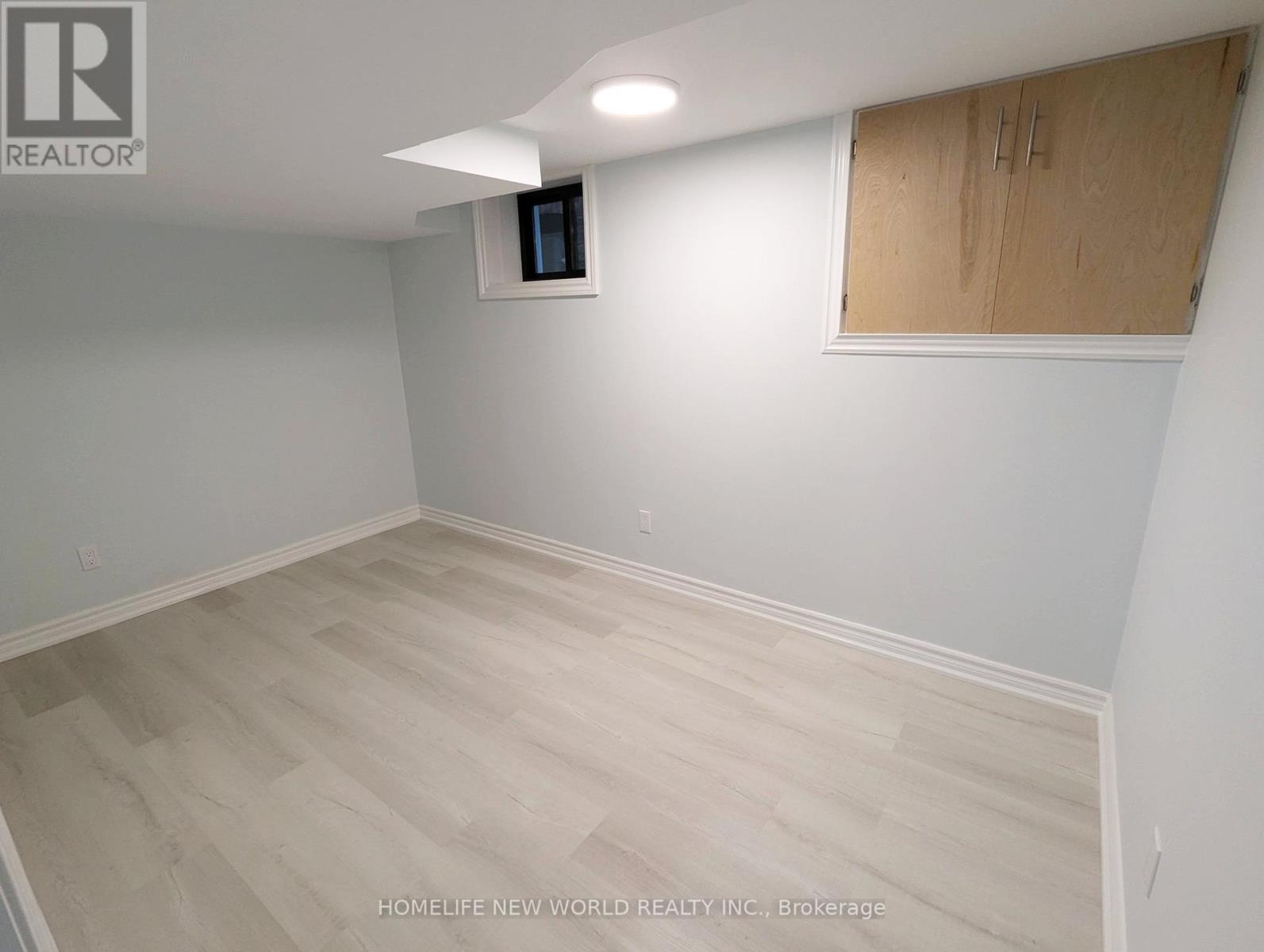 Photo 8 of Lower 90 Oakvale Avenue, Toronto ON