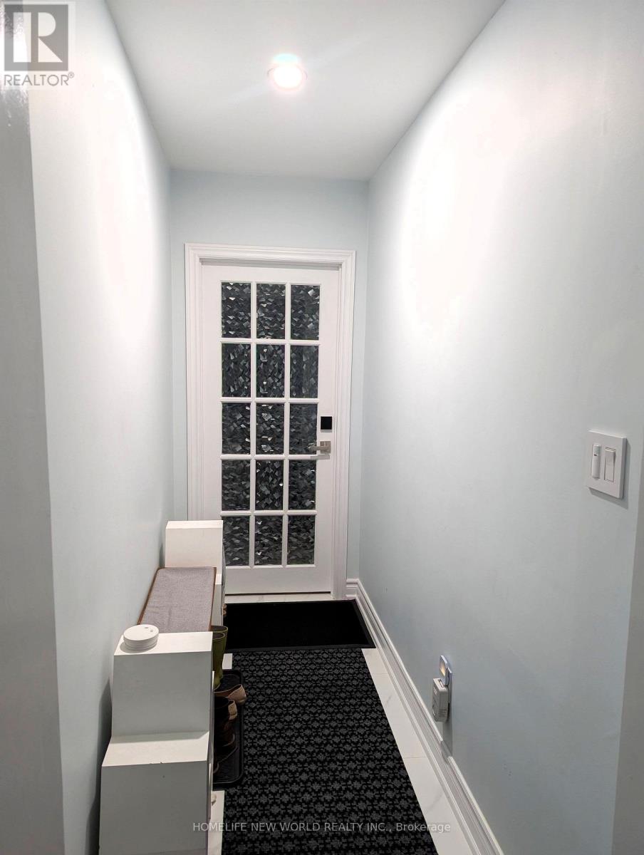 Photo 7 of Lower 90 Oakvale Avenue, Toronto ON