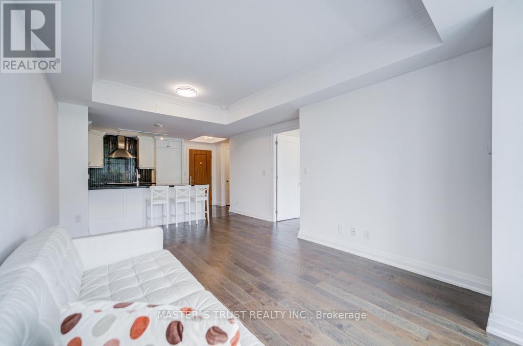Photo 21 of 307 15 Stollery Pond Crescent, Markham ON